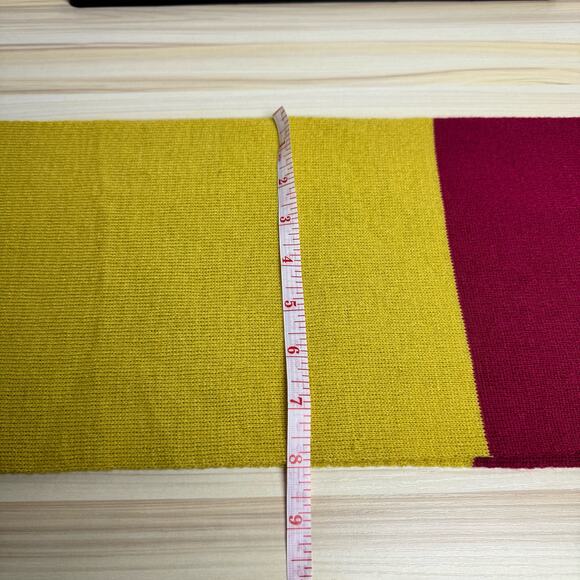 Harry Potter Scarf Hogwarts Express Red Gold Gryffindor Extra Long Tassels - Picture 8 of 8